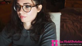 Love_dont_be_shy sugar baby in glasses shows her mouth-watering tits 2019-12-13