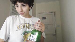 Friendzzone doll with short hairs shows her boobs and perking ass 2020-05-23