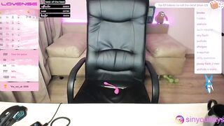 Alexa_dream petty lady earns money with demonstration of her huge boobs 3:53 2020-11-22