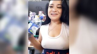 Indira_nahali saleswoman fingers a hairy vagina in a show after work 2020-11-23