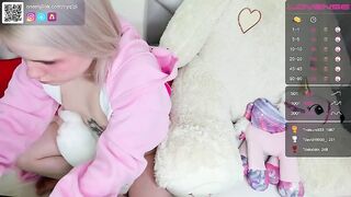 Nyqipi deep throat blowjob and masturbation with a young blonde 2020-11-25