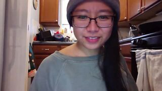 Eroticalynn asian girl ate and decided to masturbate her pussy in the kitchen 2020-12-18