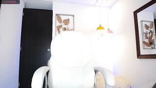 Allysnow tattooed brunette jerking off her vagina with a toy in the chair 2021-01-03