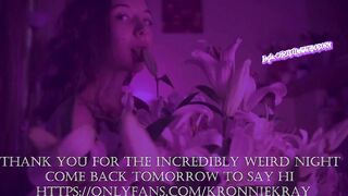 Kronniekray tattooed beauty lubricates her ass with oil and jerks off her vagina 2021-06-18