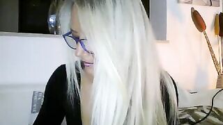 Kikka40 2019-10-15 20:21