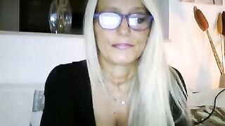 Kikka40 2019-10-15 20:21