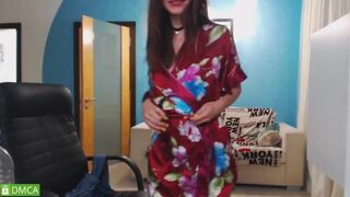 Sunny rosy young cutie masturbates her wet pussy through leggings 2019-02-07