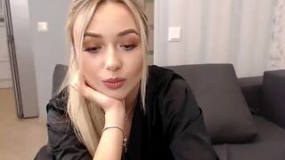 Goldenmile4u beauty blonde drives a vibrator on her plump pussy 2019-05-05