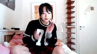 Moyyango young asian girl shows her long sexy legs 6:46 2019-05-06