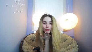 Newevolet young blonde in sexy lingerie twirls her ass 2019-05-08